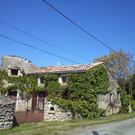 Traditional Charentais Cottage In Countryside 25 Minutes From Royan Balanzac Eksteriør billede