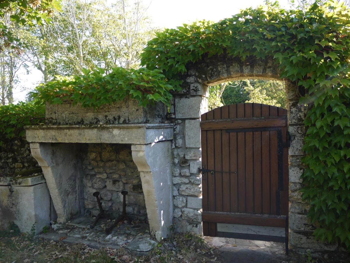 Traditional Charentais Cottage In Countryside 25 Minutes From Royan Balanzac Eksteriør billede